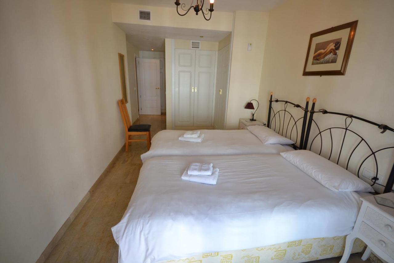 Marina Real 425 Apartment Manilva Exterior photo